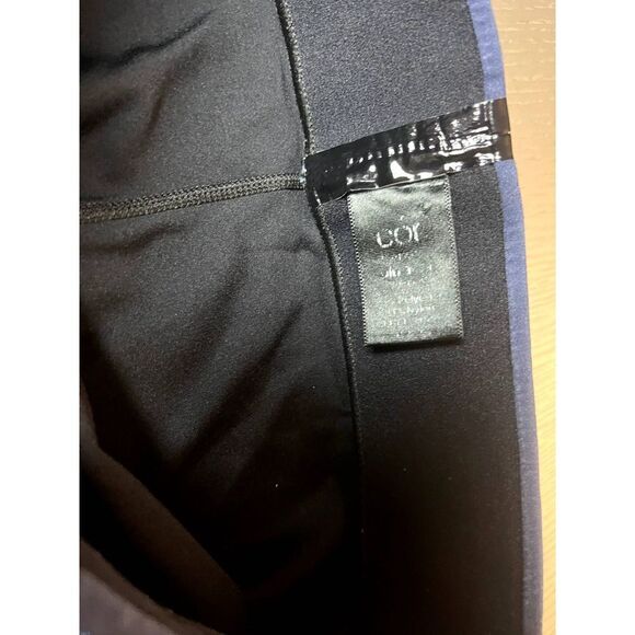 COR by ULTRACOR Capri Leggings Blue/Black Leopard Print Size Small - Picture 3 of 6